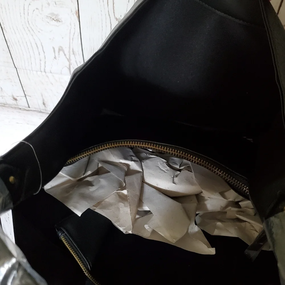 Time and Tru women's recycled materials vinyl Broadway tote bag black